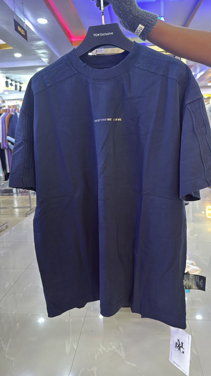 LUXURY ROUNDNECK
